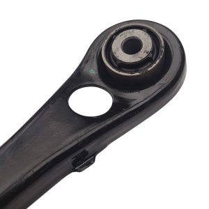 Рычаг задний поперечный