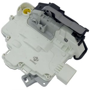 Замок двери передней левой