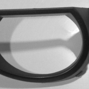 Рамка противотуманной фары левой