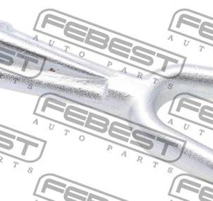 Крюк буксировочный