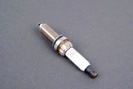 Свеча зажигания