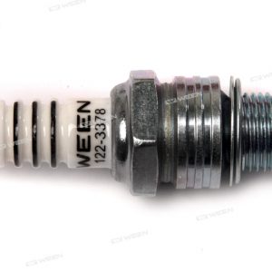 Свеча зажигания