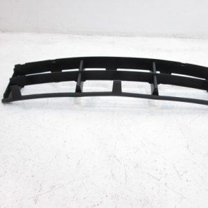 Решетка в бампер центральная