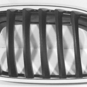 Решетка радиатора правая