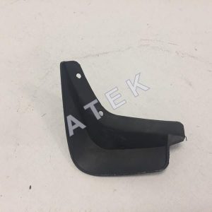 Брызговик задний правый