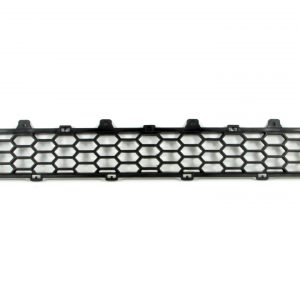 Решетка в бампер центральная