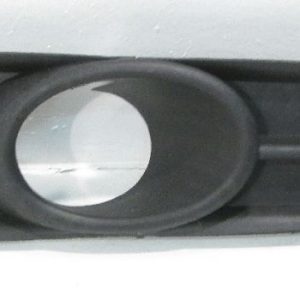 Решетка в бампер правая