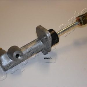 Цилиндр сцепления главный