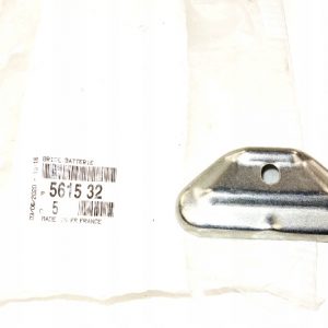 Крепление аккумулятора