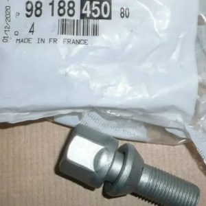 Болт колесный