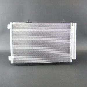 Радиатор кондиционера (конденсер)