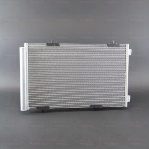 Радиатор кондиционера (конденсер)