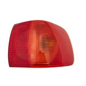 Фонарь задний наружный правый