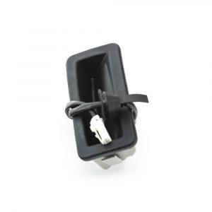 Кнопка открывания багажника