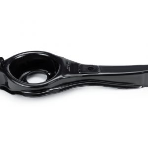 Рычаг задний поперечный