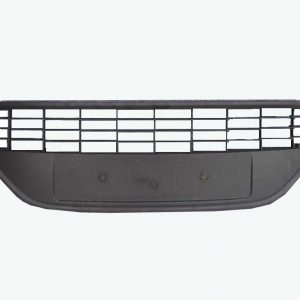 Решетка в бампер центральная