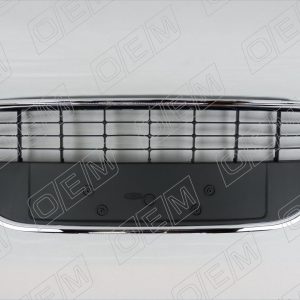 Решетка в бампер центральная