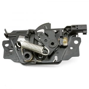 Замок капота