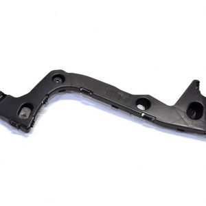 Направляющая заднего бампера левая