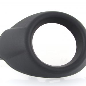 Рамка противотуманной фары правой