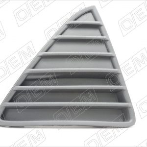 Решетка в бампер правая