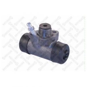 Цилиндр тормозной левый