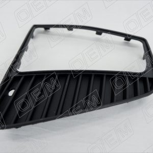 Рамка противотуманной фары левой