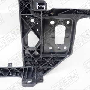 Панель передняя