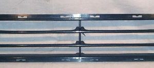 Решетка в бампер центральная