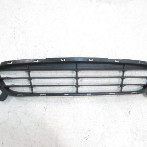 Решетка в бампер центральная