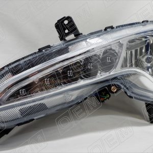 Фара противотуманная левая