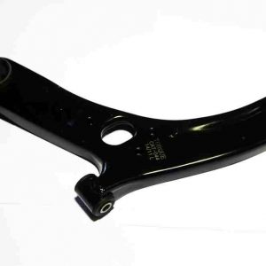 Рычаг передний левый