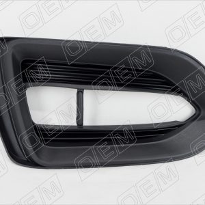 Рамка противотуманной фары левой