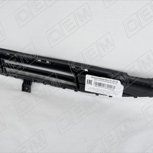 Решетка в бампер центральная