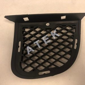 Решетка в бампер правая