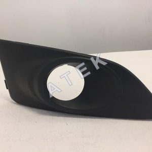 Решетка в бампер правая