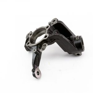 Кулак поворотный передний левый