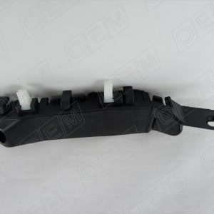 Направляющая переднего бампера правая