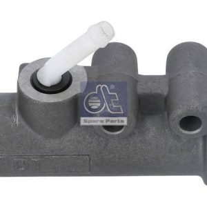 Цилиндр сцепления главный