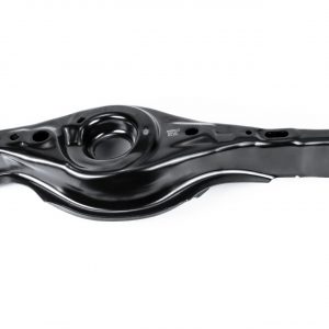 Рычаг задний поперечный правый