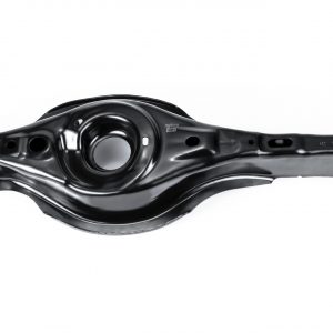 Рычаг задний поперечный левый