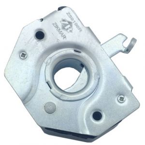 Замок капота