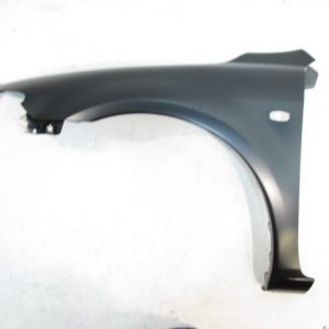 Крыло переднее левое