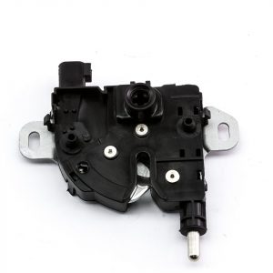 Замок капота