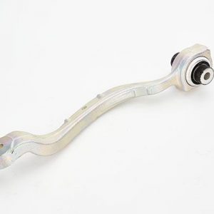 Рычаг передний нижний правый