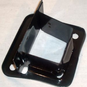 Кронштейн усилителя переднего бампера правый