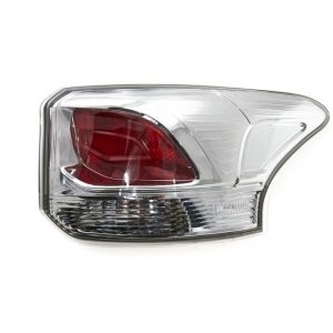 Фонарь задний наружный правый