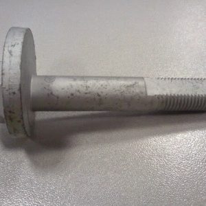 Болт развала задних колес