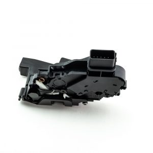 Замок двери передней левой