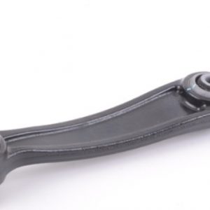 Рычаг передний нижний правый задний